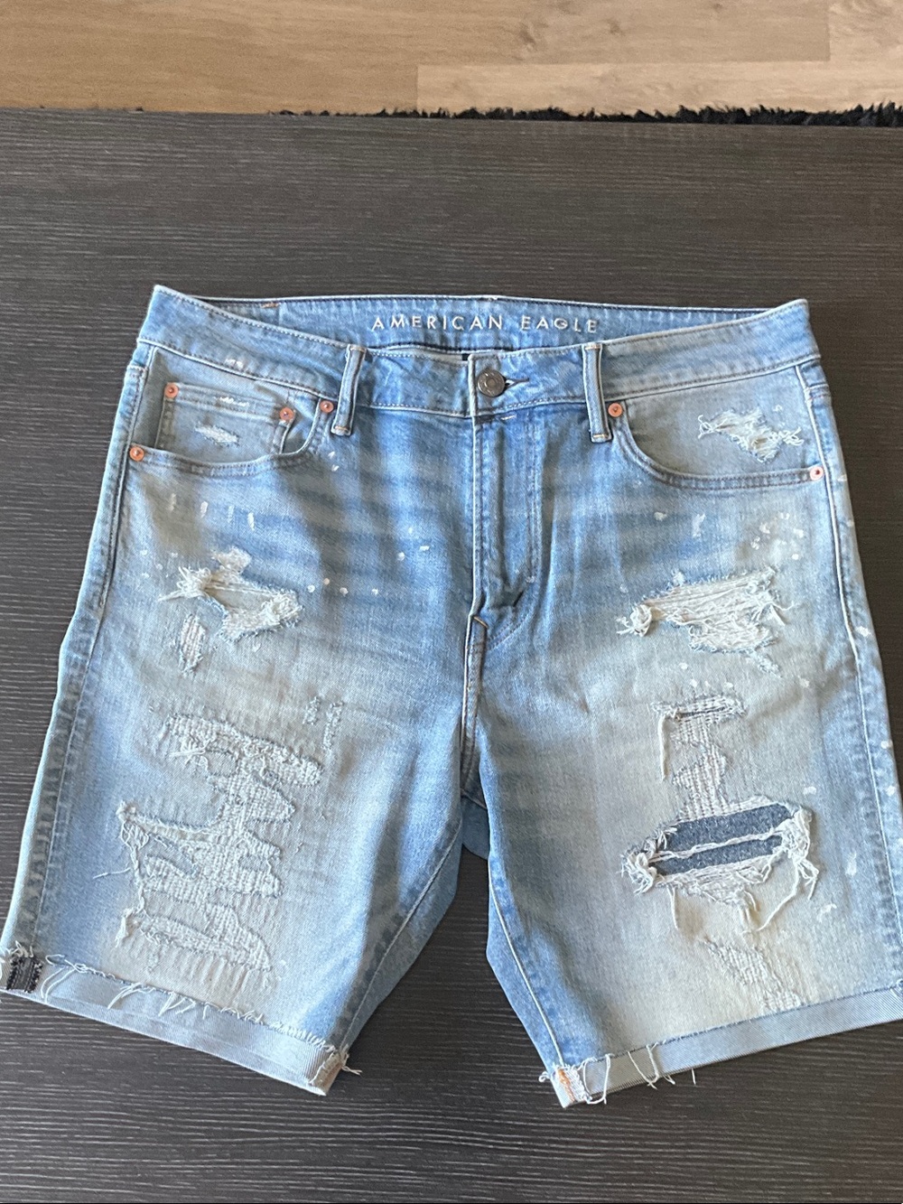 NWT Men’s American Eagle Outfitters Light Blue Distressed Denim Shorts